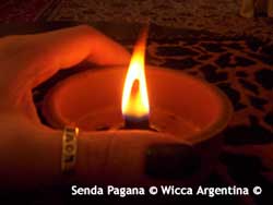 WICCA, Consagrar Herramientas Wicca, Herramientas Mágicas, Altar Wicca, Athame, Pentaculo, Dios, Diosa, Atalayas, Incienso, Velas, Piedras, Hierbas, Escoba Magica, Book of Shadows, Libro de las Sombras